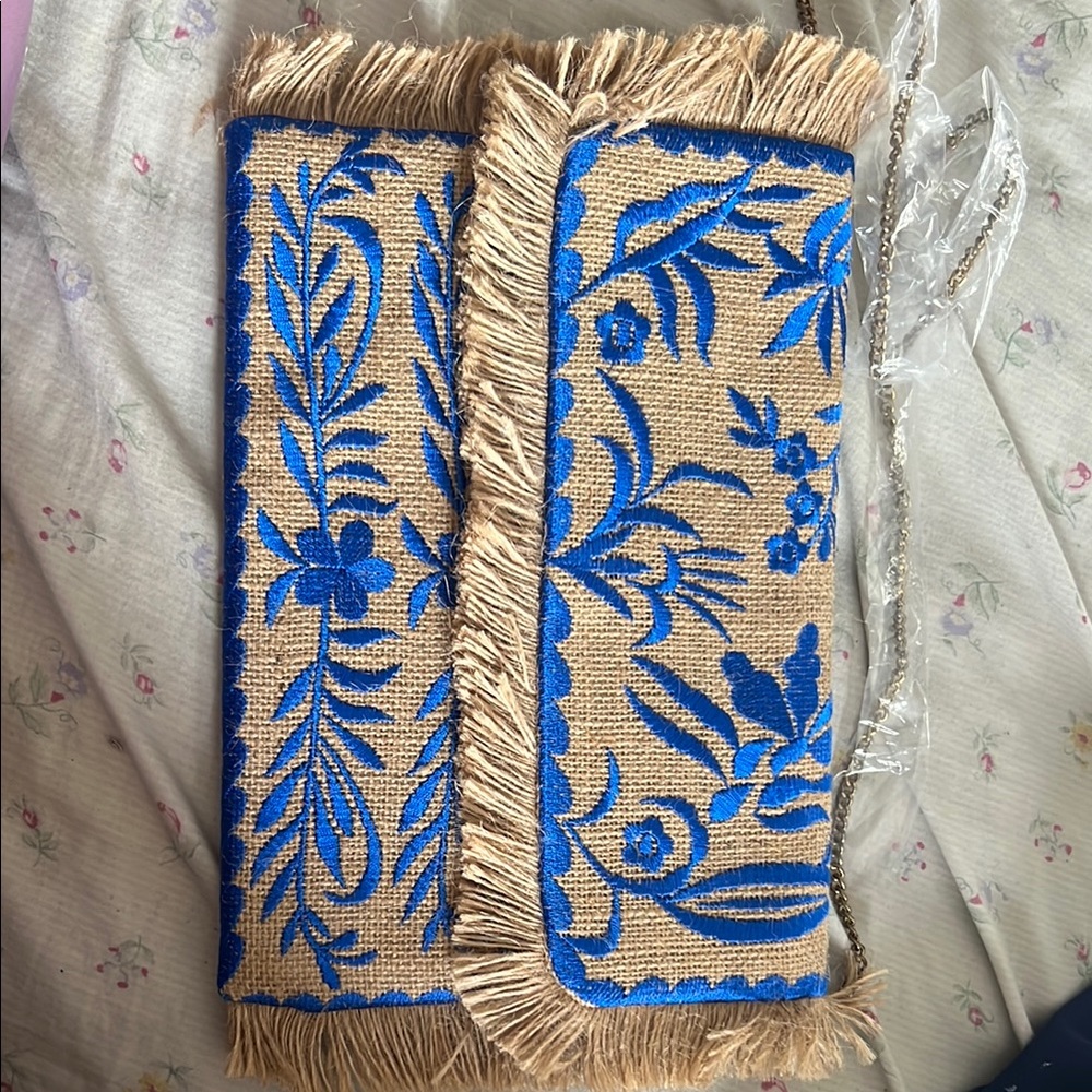 Antik Kraft Cream and Tan Clutch